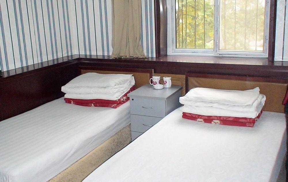 Guangwai Jingbin Hostel West Railway Station 北京 エクステリア 写真